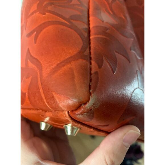 Ladies Valentina Embossed Leather Handbag Handmade in Italy - Picture 7 of 10